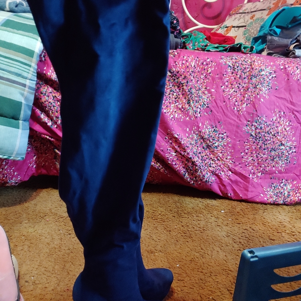 Boots - Picture 2 of 3